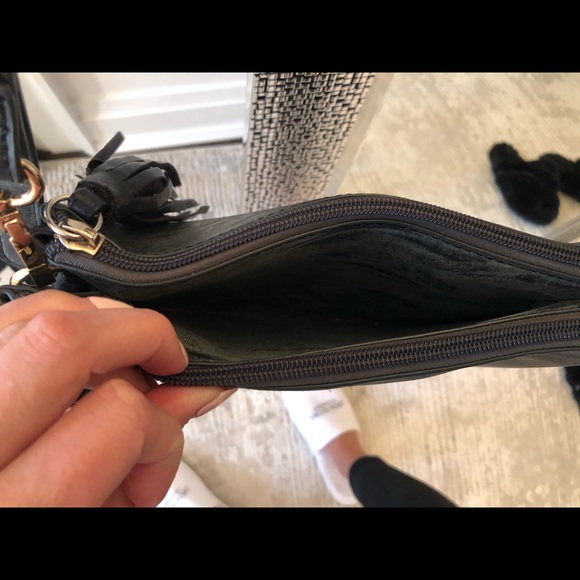 Grey cross body tassel bag - Picture 4 of 8